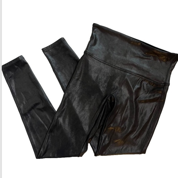 Spanx Faux Leather Pull On Leggings Pants Women’s Lg Black High Rise EUC - Picture 2 of 4